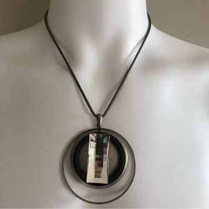 👛(ANY 2/$20) KIEN Jewelry Rectangular Prism Pendant/Chain in Round Metal Setting